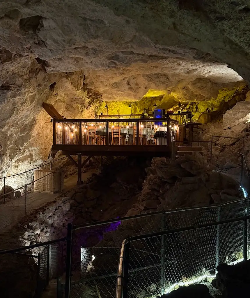 Grand Canyon Caverns, Arizona